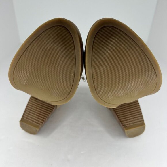 Womens Taupe Almond Toe Side Zip Patent Leather Booties Size 8 M Ankle Boots - Picture 8 of 9